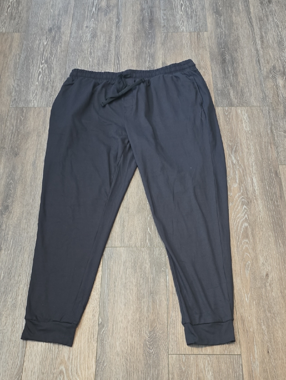 SKIMS Kim Kardashian Men's Large Outdoor Jersey Tapered Jogger Pants New w/ Tags